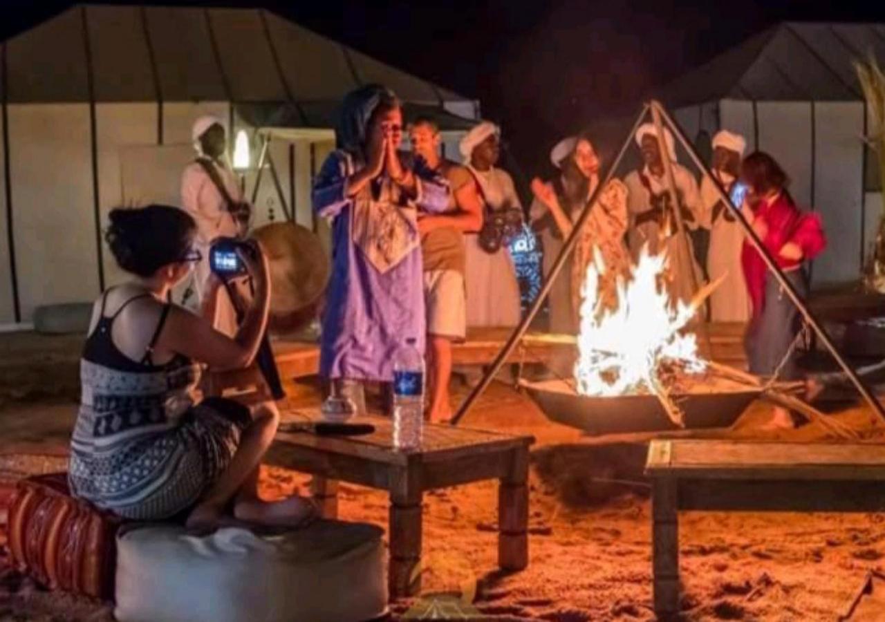Sahara Luxury Desert Camp Мерцуга Екстериор снимка