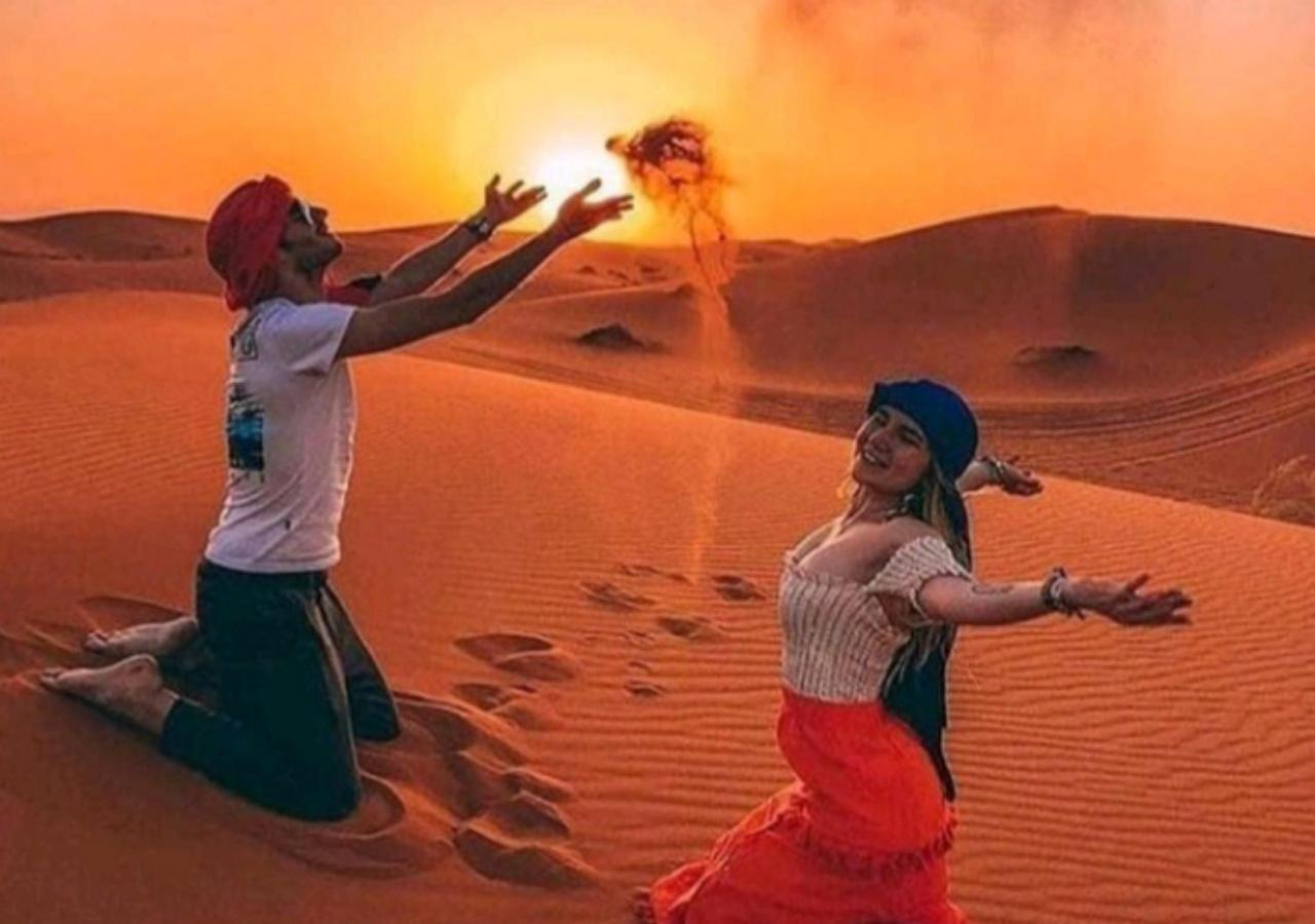 Sahara Luxury Desert Camp Мерцуга Екстериор снимка