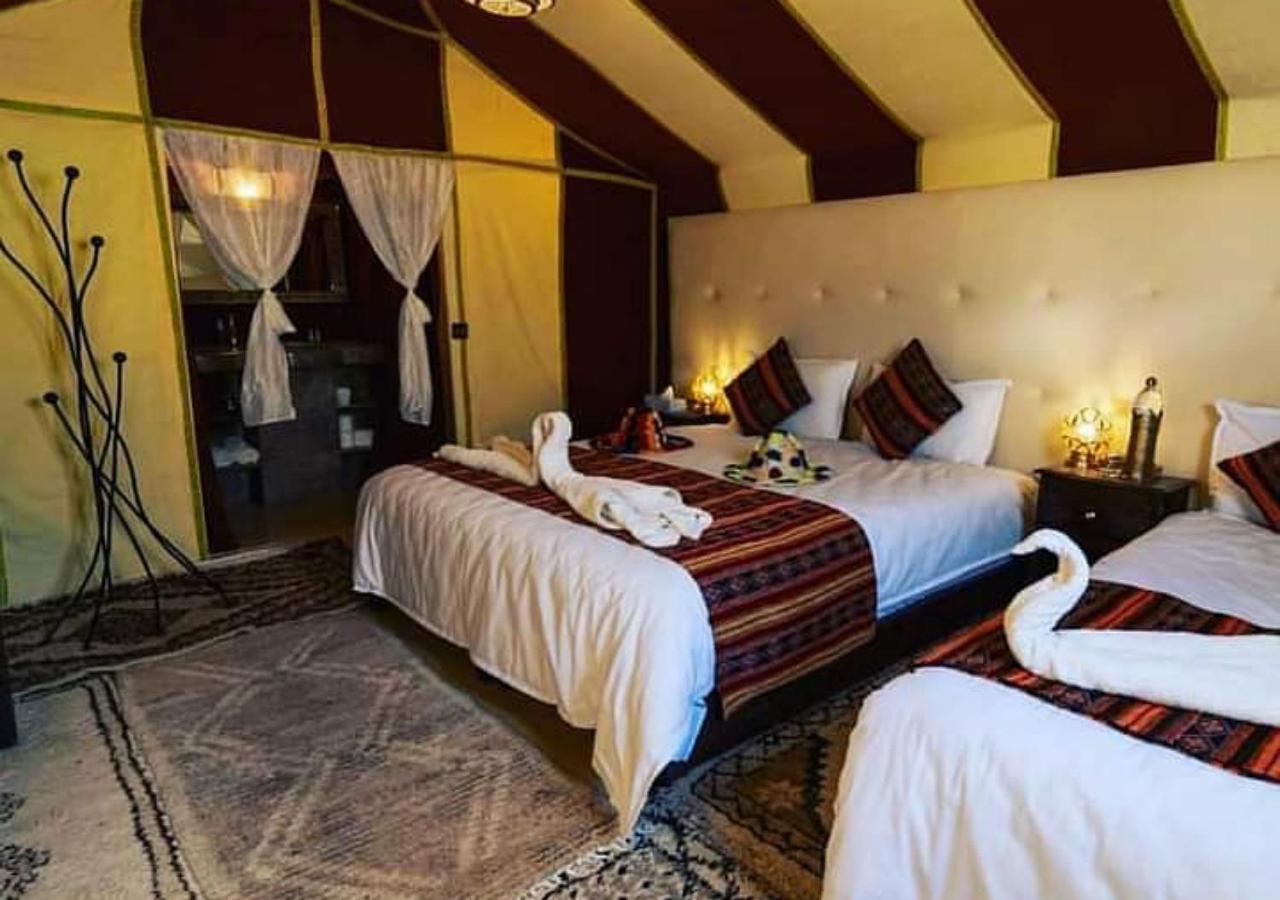 Sahara Luxury Desert Camp Мерцуга Екстериор снимка
